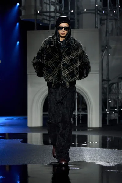 Look 40